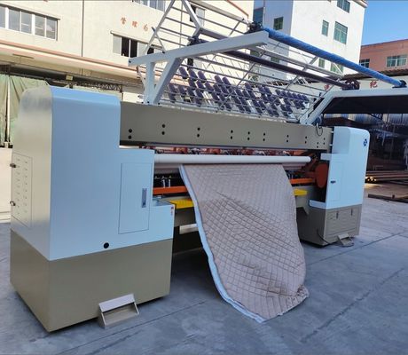 1000RPM 240CM প্রস্থ কম্পিউটারাইজড ইন্ডাস্ট্রিয়াল কুইলটিং মেশিন ফর ডুয়েটস