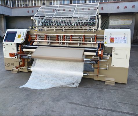 1000RPM 240CM প্রস্থ কম্পিউটারাইজড ইন্ডাস্ট্রিয়াল কুইলটিং মেশিন ফর ডুয়েটস