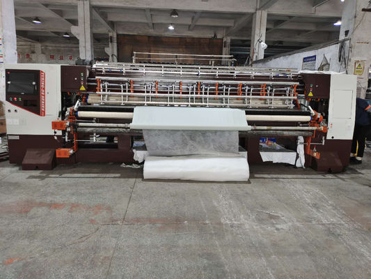 ১২৮ ইঞ্চি মাল্টি-নেডল কুইলটিং সরঞ্জাম 1400rpm গতির সঙ্গে বিছানা পণ্য জন্য